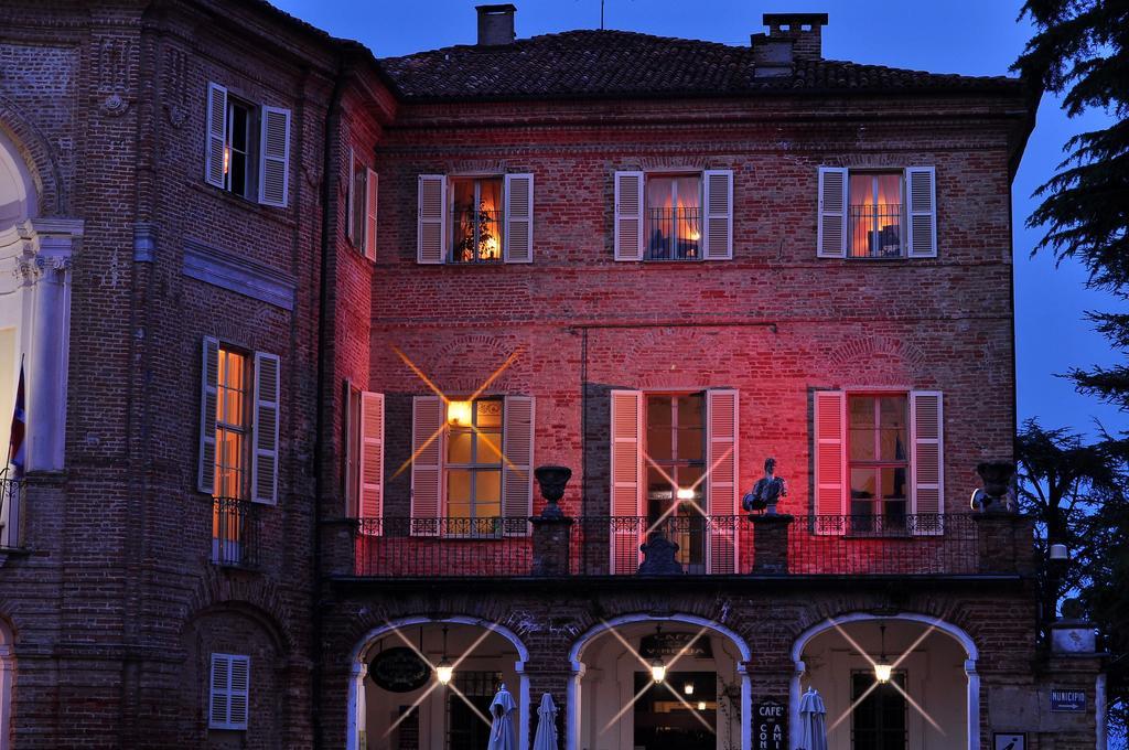 La Foresteria Del Castello - Wellness Hotel In Dimora Storica CastellʼAlfero 外观 照片