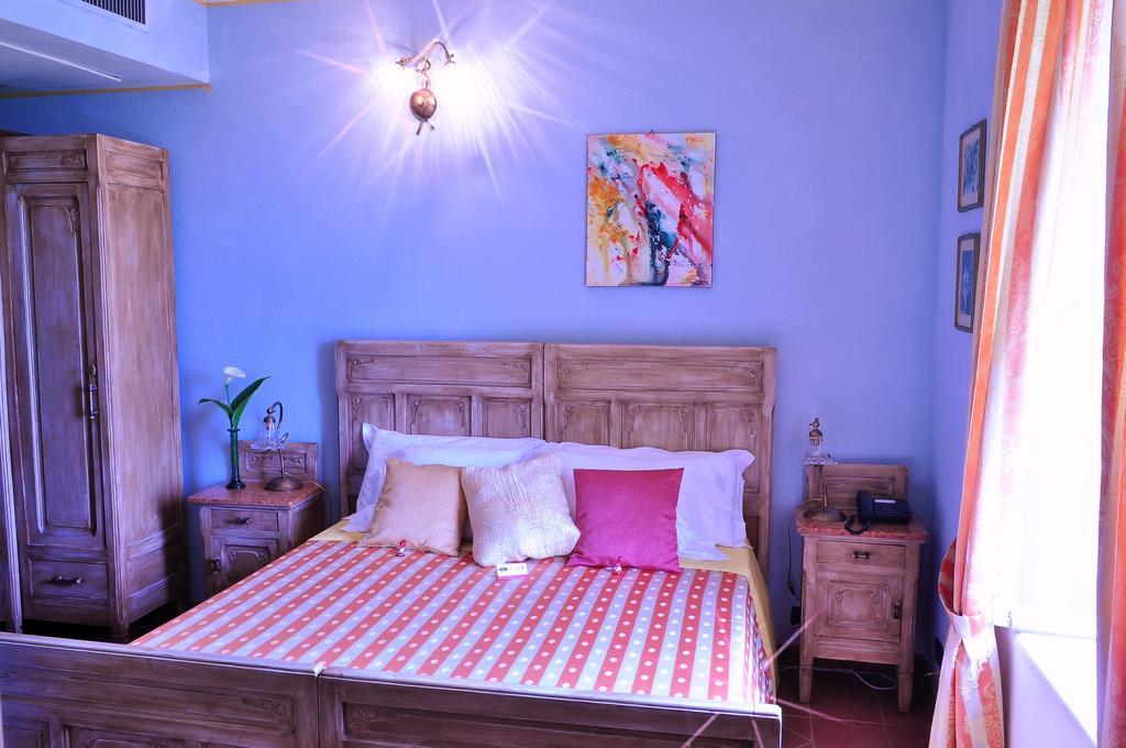 La Foresteria Del Castello - Wellness Hotel In Dimora Storica CastellʼAlfero 客房 照片
