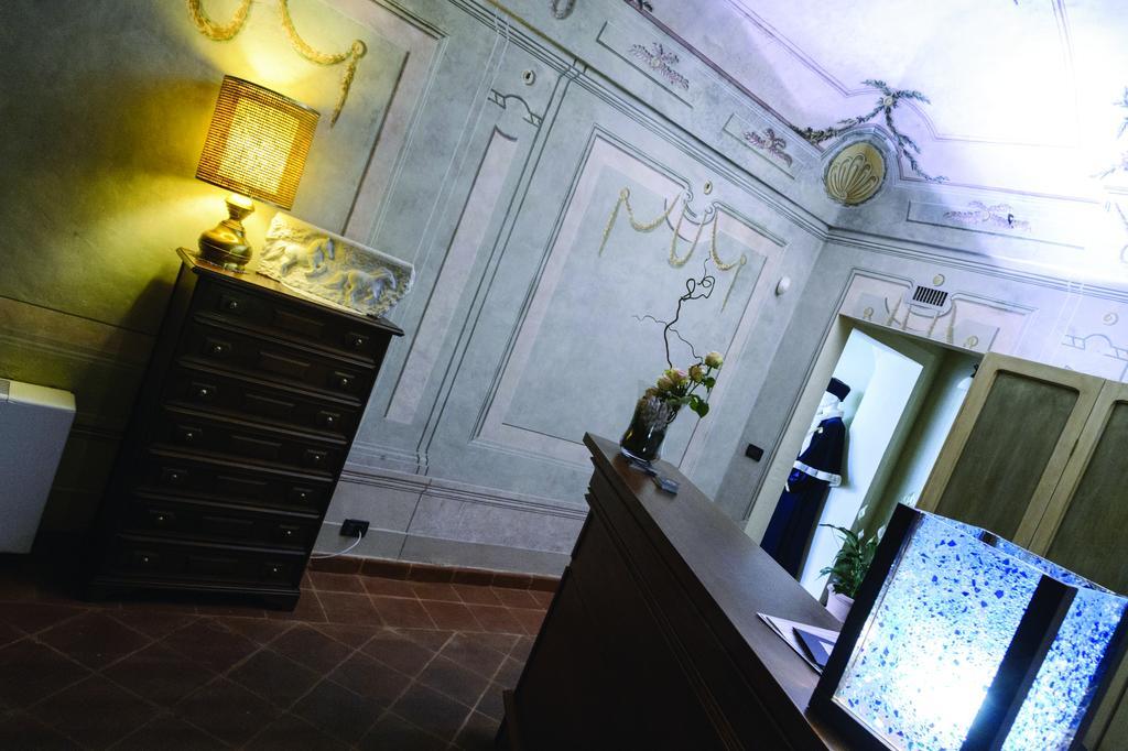 La Foresteria Del Castello - Wellness Hotel In Dimora Storica CastellʼAlfero 外观 照片