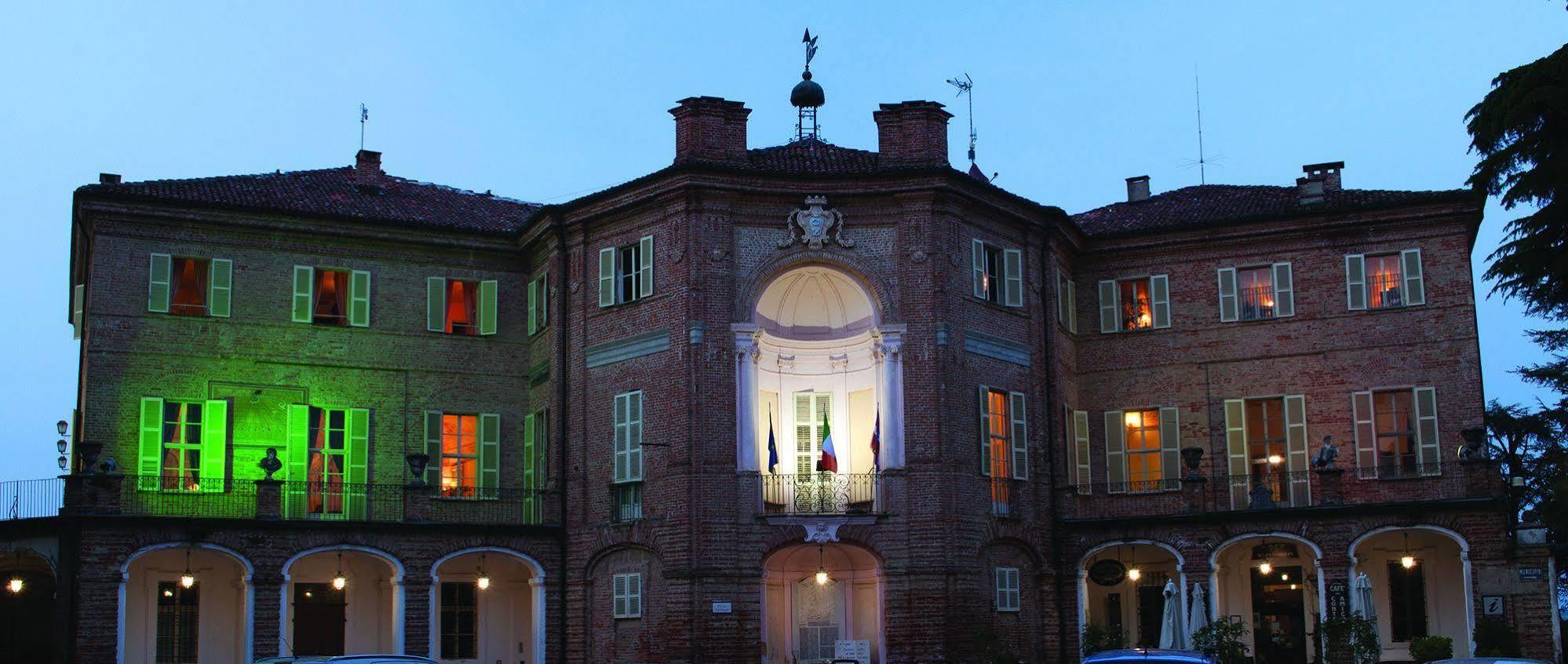 La Foresteria Del Castello - Wellness Hotel In Dimora Storica CastellʼAlfero 外观 照片