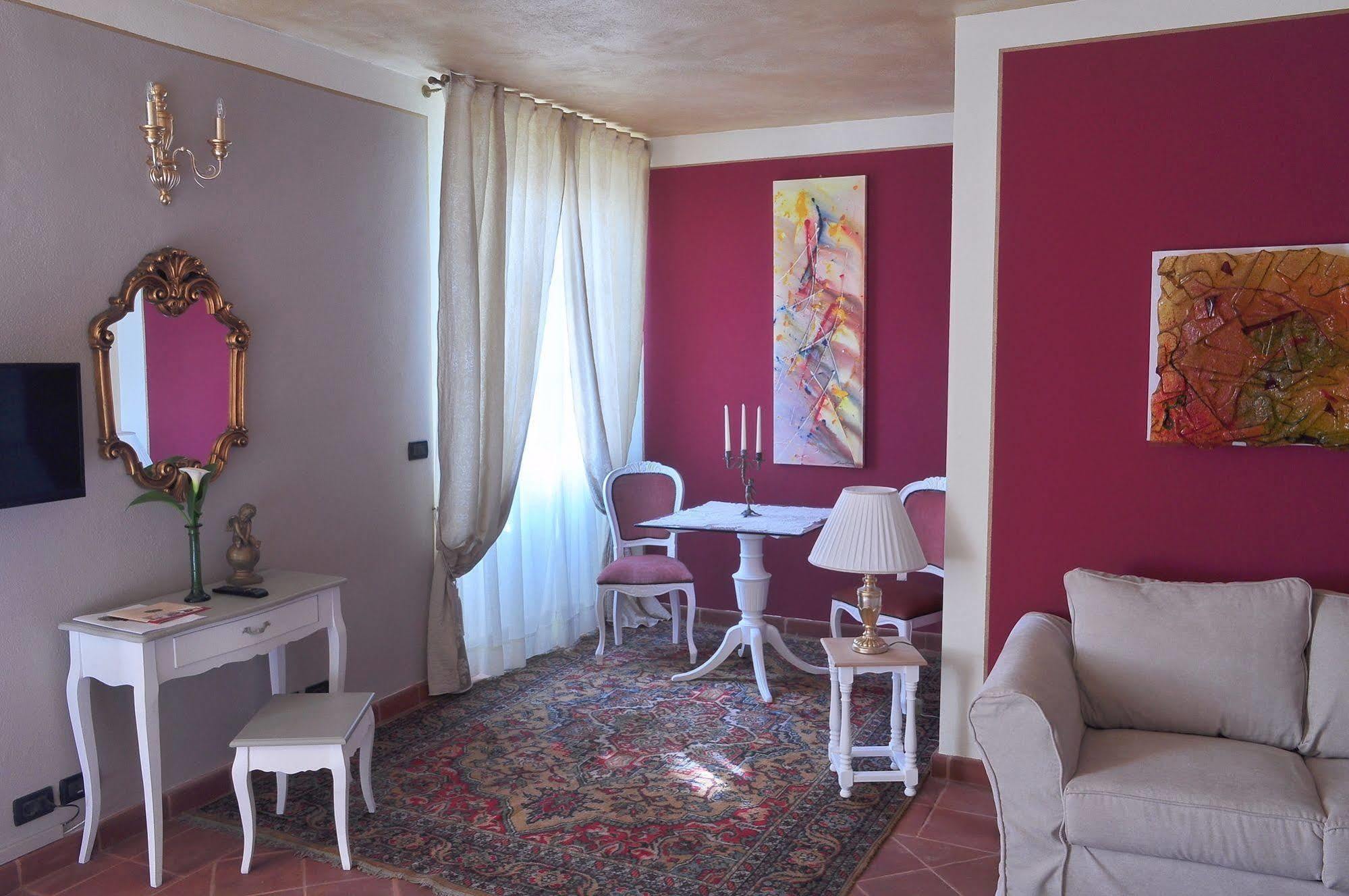 La Foresteria Del Castello - Wellness Hotel In Dimora Storica CastellʼAlfero 外观 照片
